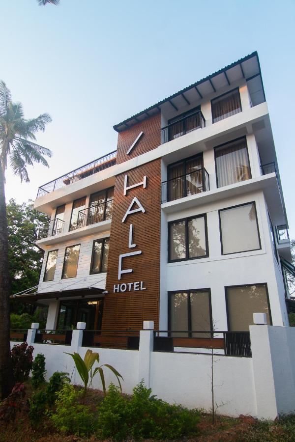 Half Hotel 칼랑굿 외부 사진